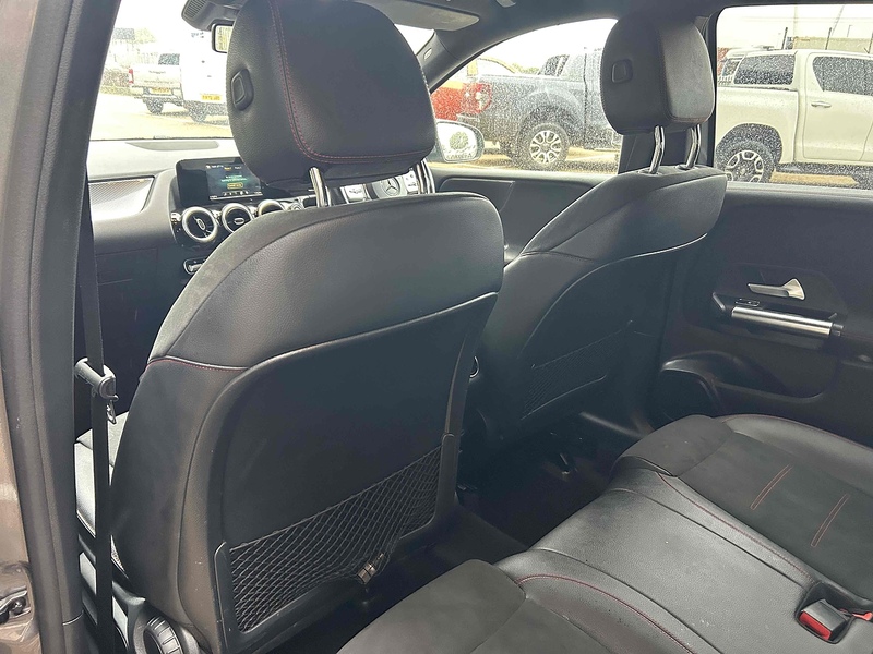 Mercedes-Benz 2.0 B200d AMG Line MPV 5dr Diesel 8G-DCT Euro 6 (s/s) (150 ps)