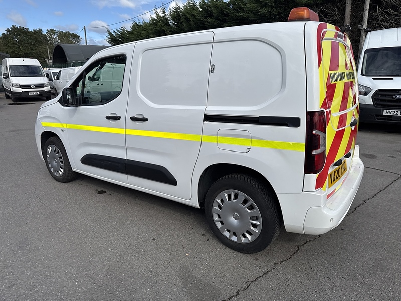 Vauxhall 1.5 Turbo D 2000 Sportive Panel Van 4dr Diesel Manual L1 H1 Euro 6 (s/s) (100 ps)