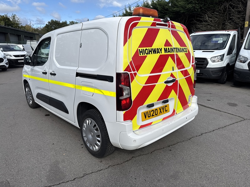 Vauxhall 1.5 Turbo D 2000 Sportive Panel Van 4dr Diesel Manual L1 H1 Euro 6 (s/s) (100 ps)