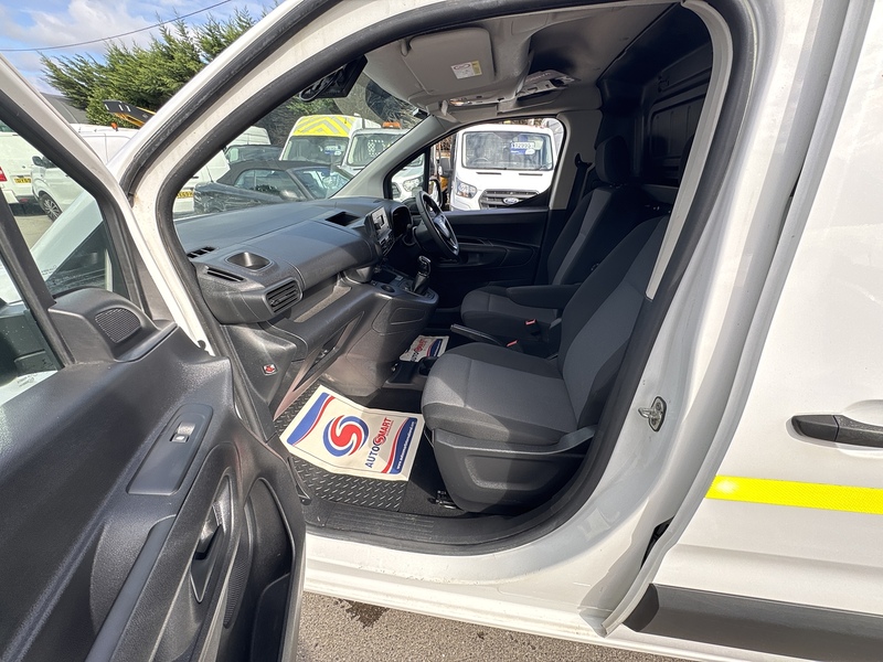 Vauxhall 1.5 Turbo D 2000 Sportive Panel Van 4dr Diesel Manual L1 H1 Euro 6 (s/s) (100 ps)