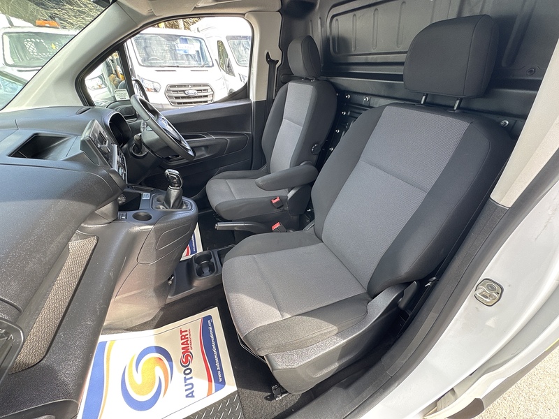 Vauxhall 1.5 Turbo D 2000 Sportive Panel Van 4dr Diesel Manual L1 H1 Euro 6 (s/s) (100 ps)