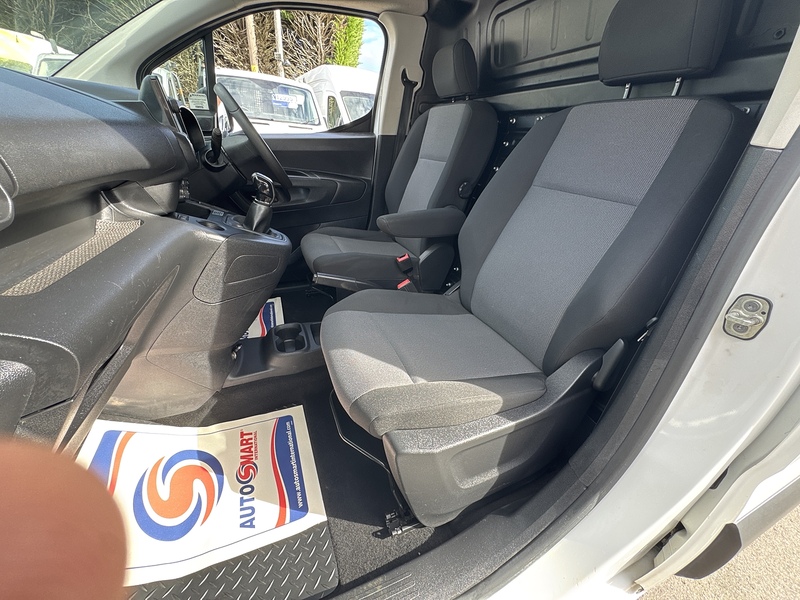 Vauxhall 1.5 Turbo D 2000 Sportive Panel Van 4dr Diesel Manual L1 H1 Euro 6 (s/s) (100 ps)