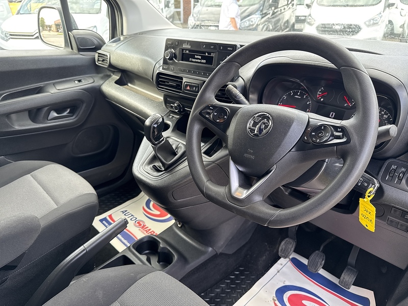 Vauxhall 1.5 Turbo D 2000 Sportive Panel Van 4dr Diesel Manual L1 H1 Euro 6 (s/s) (100 ps)