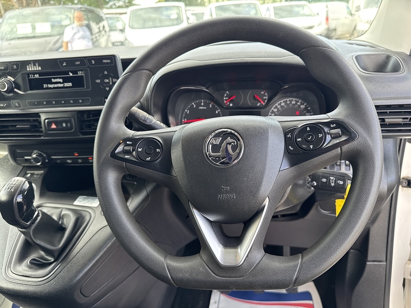 Vauxhall 1.5 Turbo D 2000 Sportive Panel Van 4dr Diesel Manual L1 H1 Euro 6 (s/s) (100 ps)