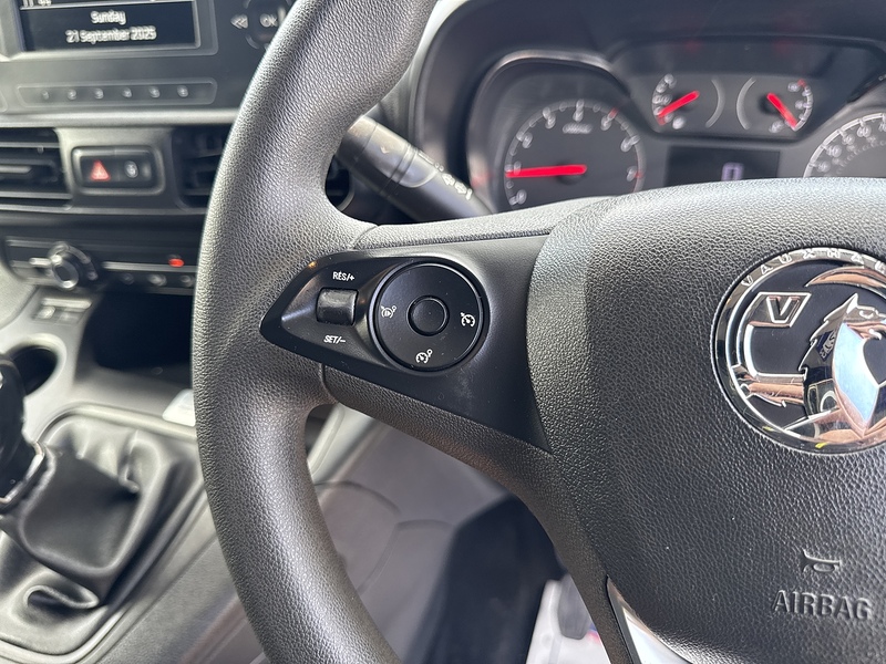 Vauxhall 1.5 Turbo D 2000 Sportive Panel Van 4dr Diesel Manual L1 H1 Euro 6 (s/s) (100 ps)