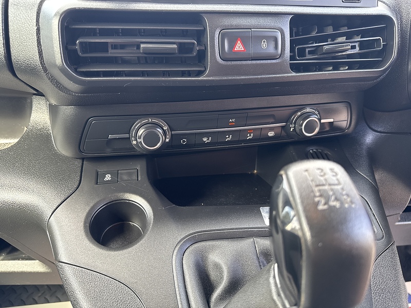 Vauxhall 1.5 Turbo D 2000 Sportive Panel Van 4dr Diesel Manual L1 H1 Euro 6 (s/s) (100 ps)