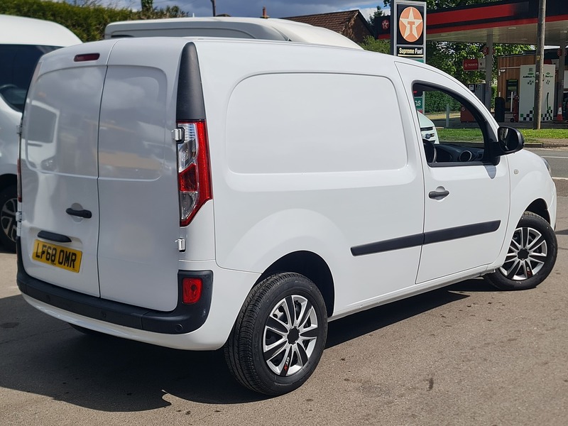 Renault 1.5 dCi ENERGY ML19 Business+ Panel Van 5dr Diesel Manual MWB Euro 6 (s/s) (75 ps)