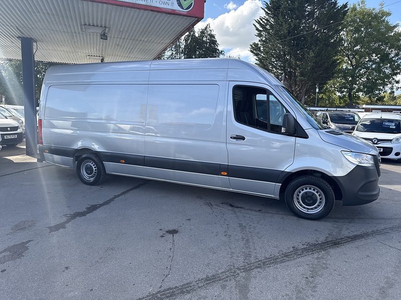 Mercedes-Benz 2.0 315 CDI Progressive Panel Van 5dr Diesel Manual RWD L3 H2 Euro 6 (s/s) (150 ps)