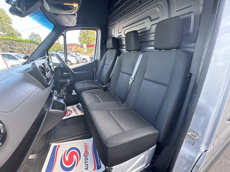 Mercedes-Benz 2.0 315 CDI Progressive Panel Van 5dr Diesel Manual RWD L3 H2 Euro 6 (s/s) (150 ps)