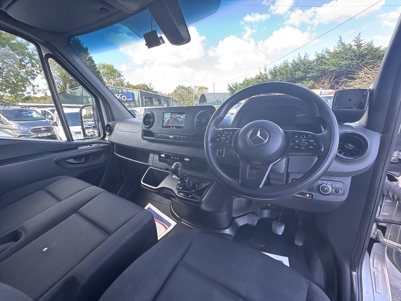 Mercedes-Benz 2.0 315 CDI Progressive Panel Van 5dr Diesel Manual RWD L3 H2 Euro 6 (s/s) (150 ps)