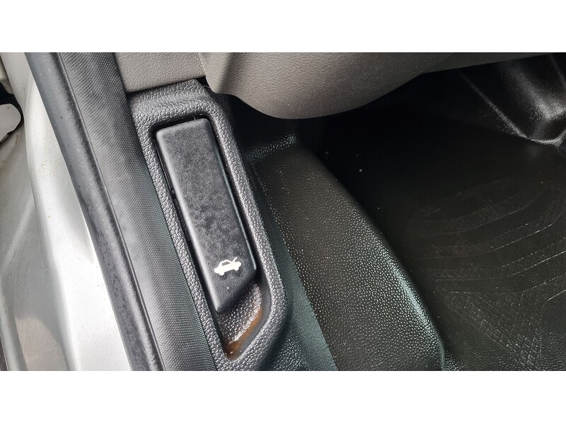 Ford 2.0 300 EcoBlue Limited Panel Van 5dr Diesel Manual L2 H1 Euro 6 (s/s) (130 ps)