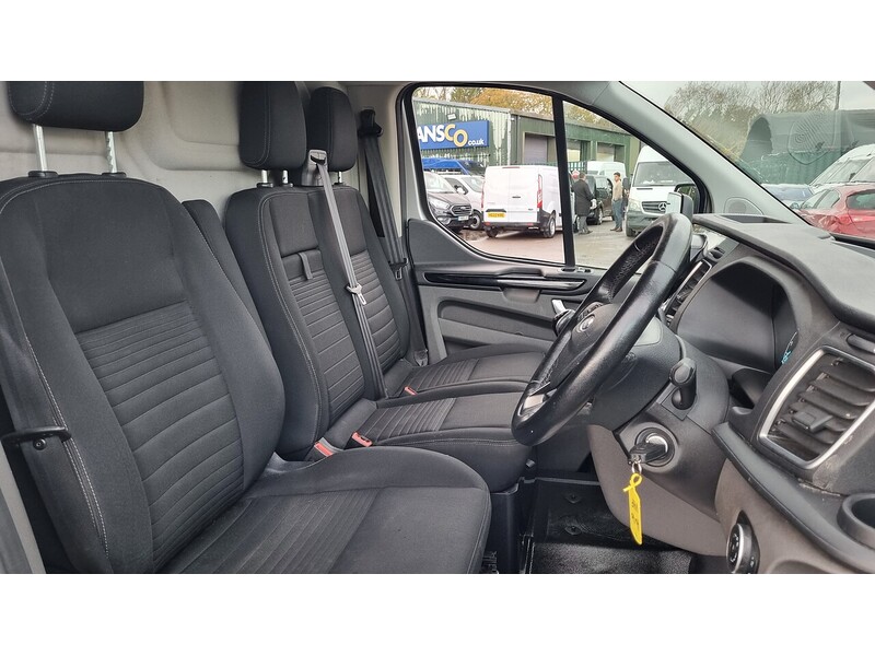 Ford 2.0 300 EcoBlue Limited Panel Van 5dr Diesel Manual L2 H1 Euro 6 (s/s) (130 ps)