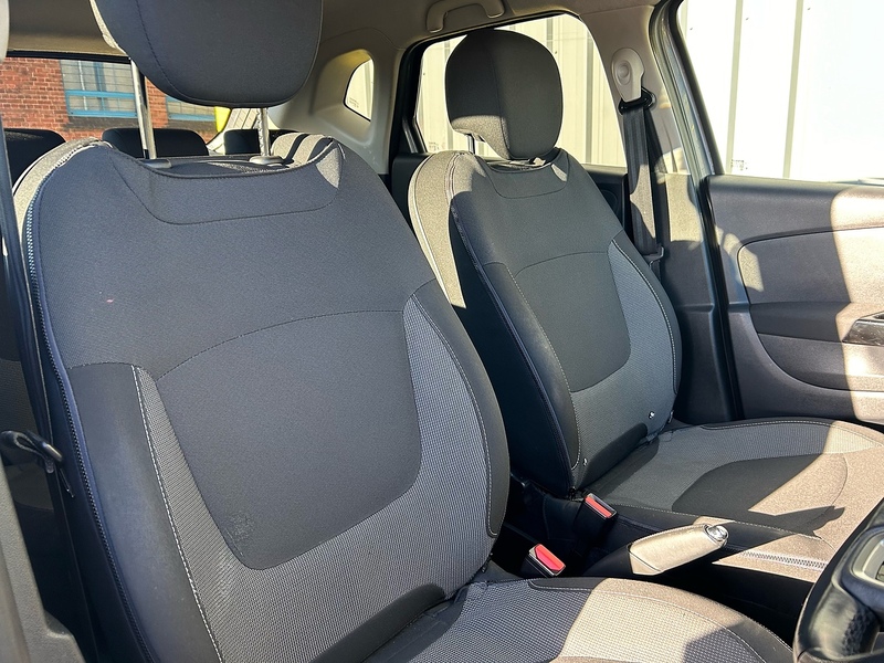 Renault 1.5 dCi ENERGY Dynamique S Nav SUV 5dr Diesel Auto Euro 6 (s/s) (90 ps)