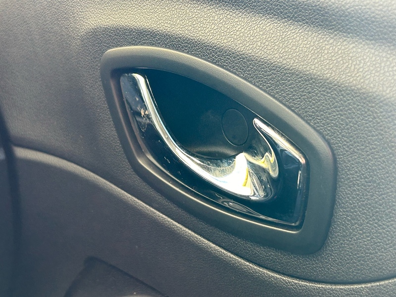 Renault 1.5 dCi ENERGY Dynamique S Nav SUV 5dr Diesel Auto Euro 6 (s/s) (90 ps)