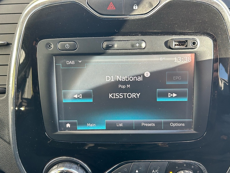 Renault 1.5 dCi ENERGY Dynamique S Nav SUV 5dr Diesel Auto Euro 6 (s/s) (90 ps)