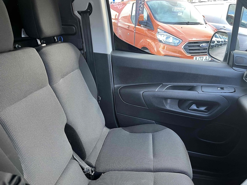 Peugeot 1.5 BlueHDi 1000 Professional Standard Panel Van 5dr Diesel Manual SWB Euro 6 (s/s) (100 bhp)