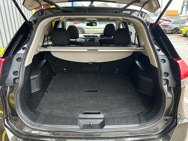 Nissan 1.3 DIG-T Acenta Premium SUV 5dr Petrol DCT Auto Euro 6 (s/s) (160 ps)