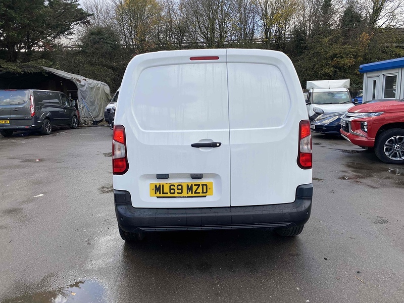 Peugeot 1.5 BlueHDi 1000 Professional Standard Panel Van 5dr Diesel Manual SWB Euro 6 (100 bhp)