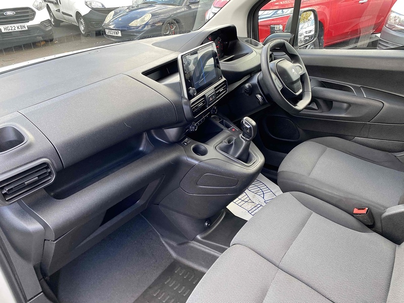 Peugeot 1.5 BlueHDi 1000 Professional Standard Panel Van 5dr Diesel Manual SWB Euro 6 (100 bhp)