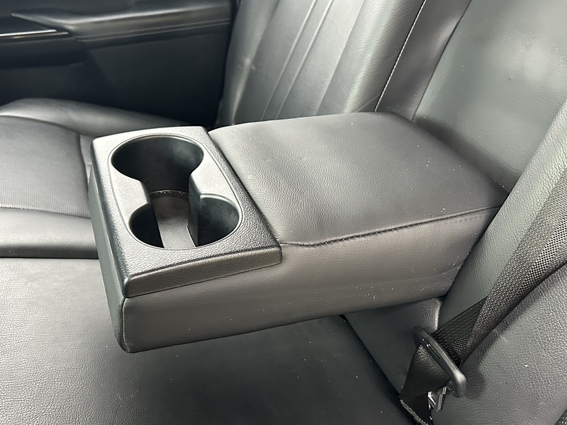 Toyota D-4D Invincible Pickup 2.4 Automatic Diesel