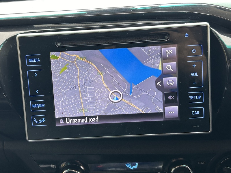 Toyota D-4D Invincible Pickup 2.4 Automatic Diesel