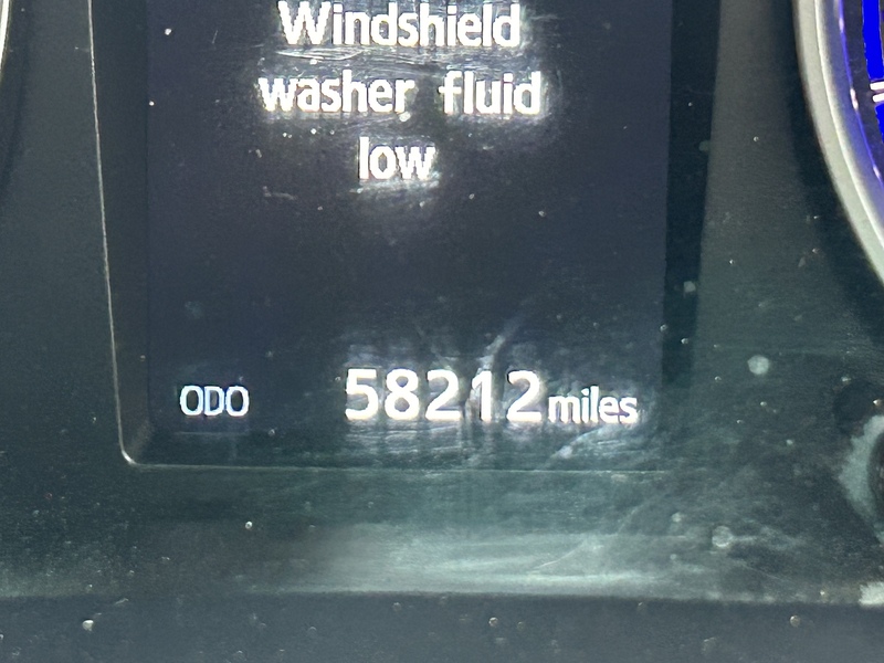 Toyota D-4D Invincible Pickup 2.4 Automatic Diesel