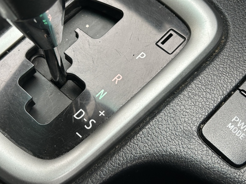 Toyota D-4D Invincible Pickup 2.4 Automatic Diesel