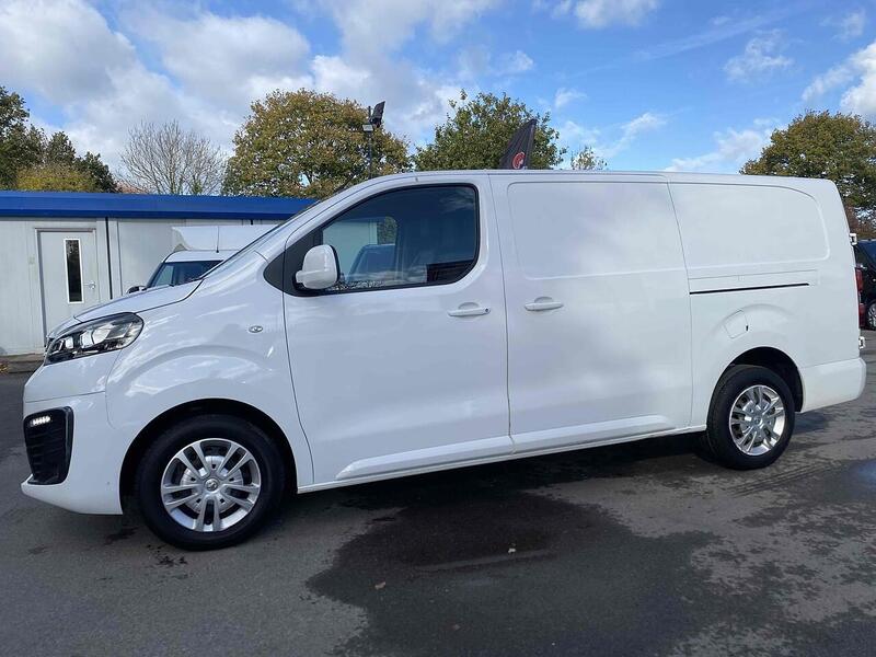 Vauxhall 1.5 Turbo D 2900 Sportive Panel Van 5dr Diesel Manual L2 H1 Euro 6 (s/s) (100 ps)