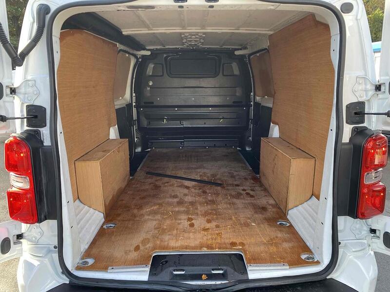 Vauxhall 1.5 Turbo D 2900 Sportive Panel Van 5dr Diesel Manual L2 H1 Euro 6 (s/s) (100 ps)