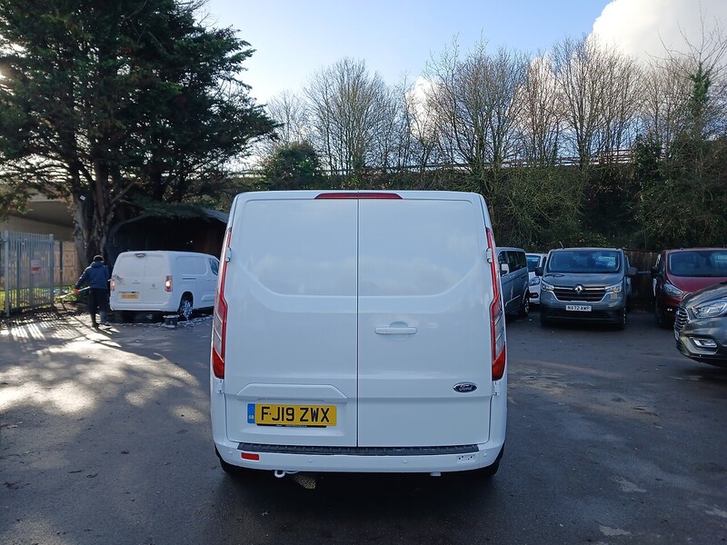 Ford 2.0 300 EcoBlue Limited Panel Van 5dr Diesel Manual L1 H1 Euro 6 (170 ps)