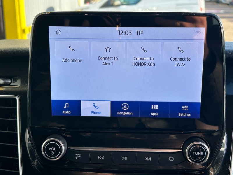 Ford 2.0 320 EcoBlue Titanium Minibus Double Cab 5dr Diesel Auto L2 Euro 6 (s/s) (130 ps)