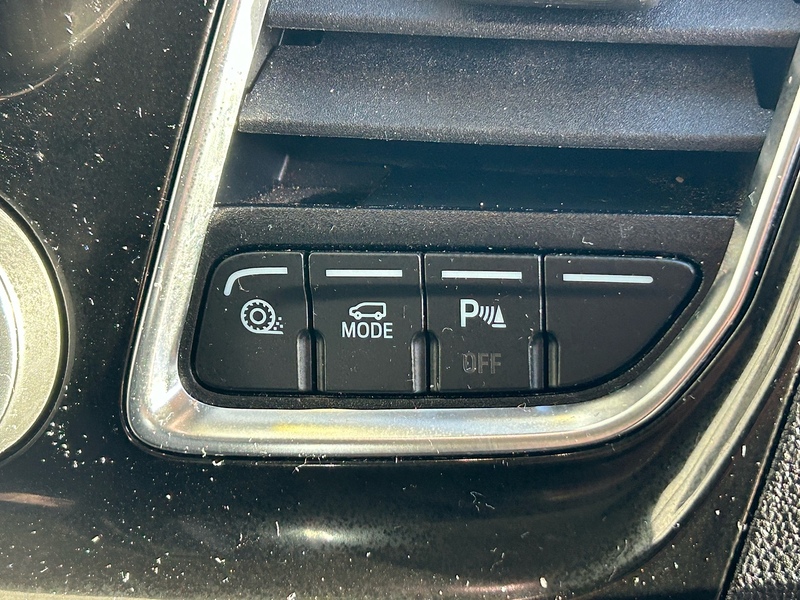 Ford 2.0 320 EcoBlue Titanium Minibus Double Cab 5dr Diesel Auto L2 Euro 6 (s/s) (130 ps)