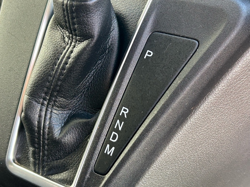 Ford 2.0 320 EcoBlue Titanium Minibus Double Cab 5dr Diesel Auto L2 Euro 6 (s/s) (130 ps)