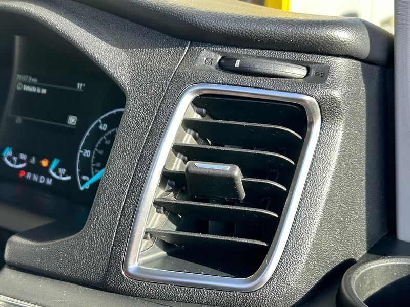 Ford 2.0 320 EcoBlue Titanium Minibus Double Cab 5dr Diesel Auto L2 Euro 6 (s/s) (130 ps)