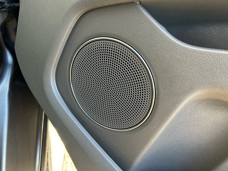 Ford 2.0 320 EcoBlue Titanium Minibus Double Cab 5dr Diesel Auto L2 Euro 6 (s/s) (130 ps)