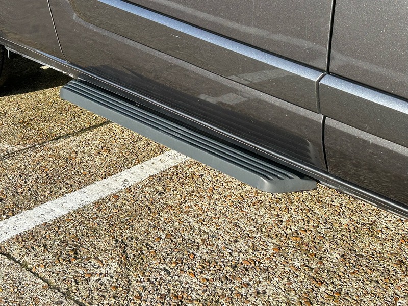 Ford 2.0 320 EcoBlue Titanium Minibus Double Cab 5dr Diesel Auto L2 Euro 6 (s/s) (130 ps)