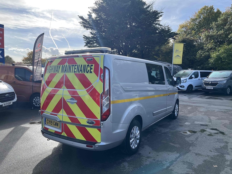 Ford 2.0 320 EcoBlue Limited Crew Van 5dr Diesel Auto L2 H1 Euro 6 (s/s) (130 ps) 2.0 5dr Crew Van Automatic Diesel