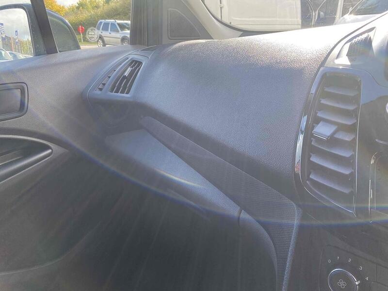 Ford 1.5 200 EcoBlue Limited Panel Van 5dr Diesel Manual L1 Euro 6 (s/s) (120 ps)