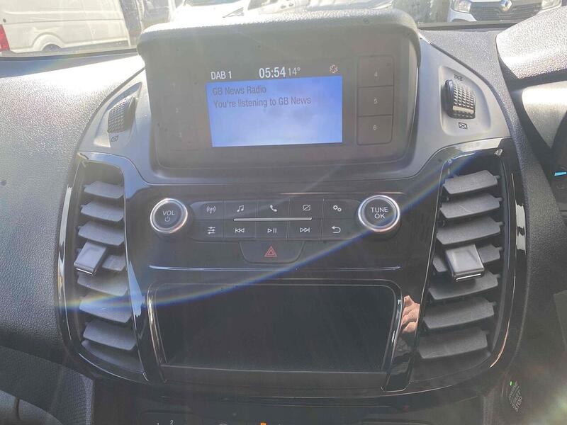 Ford 1.5 200 EcoBlue Limited Panel Van 5dr Diesel Manual L1 Euro 6 (s/s) (120 ps)