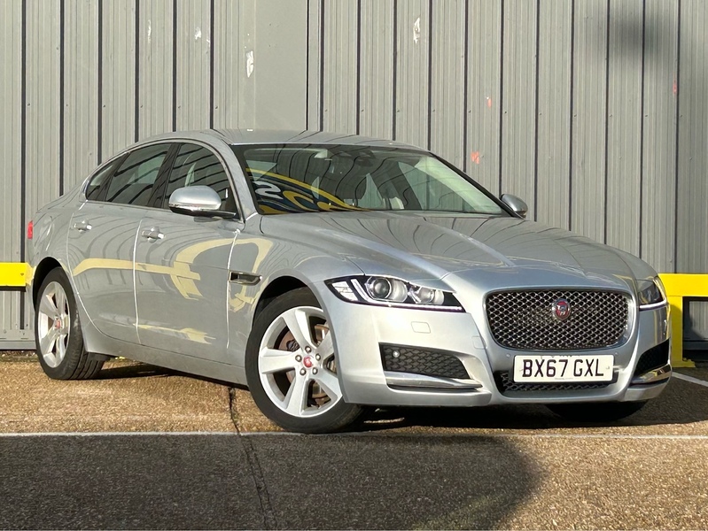 Jaguar 2.0d Portfolio Saloon 4dr Diesel Auto Euro 6 (s/s) (180 ps)