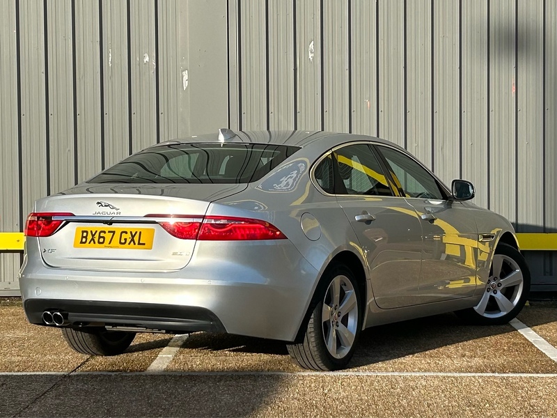 Jaguar 2.0d Portfolio Saloon 4dr Diesel Auto Euro 6 (s/s) (180 ps)