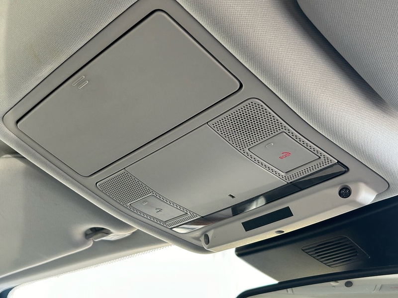 Jaguar 2.0d Portfolio Saloon 4dr Diesel Auto Euro 6 (s/s) (180 ps)