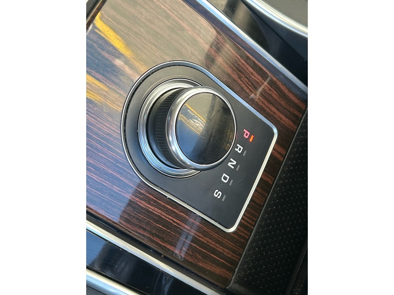 Jaguar 2.0d Portfolio Saloon 4dr Diesel Auto Euro 6 (s/s) (180 ps)