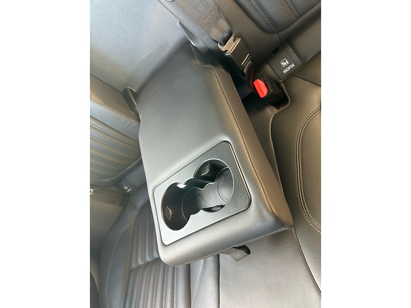 Jaguar 2.0d Portfolio Saloon 4dr Diesel Auto Euro 6 (s/s) (180 ps)