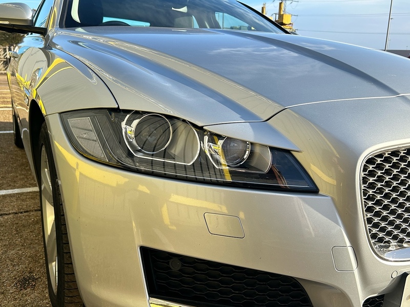 Jaguar 2.0d Portfolio Saloon 4dr Diesel Auto Euro 6 (s/s) (180 ps)