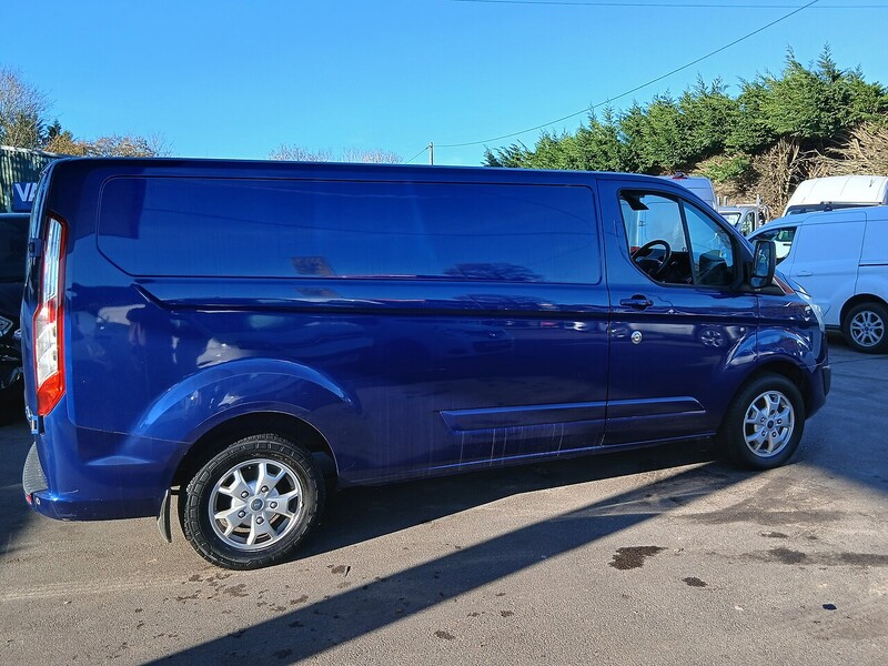 Ford 2.2 TDCi 290 Limited Panel Van 5dr Diesel Manual L2 H1 (186 g/km, 123 bhp)