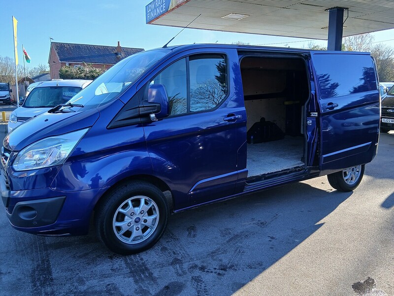Ford 2.2 TDCi 290 Limited Panel Van 5dr Diesel Manual L2 H1 (186 g/km, 123 bhp)