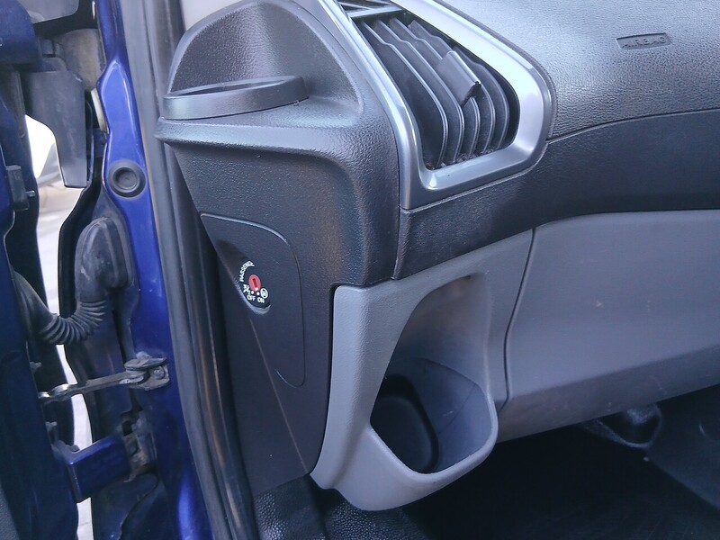 Ford 2.2 TDCi 290 Limited Panel Van 5dr Diesel Manual L2 H1 (186 g/km, 123 bhp)