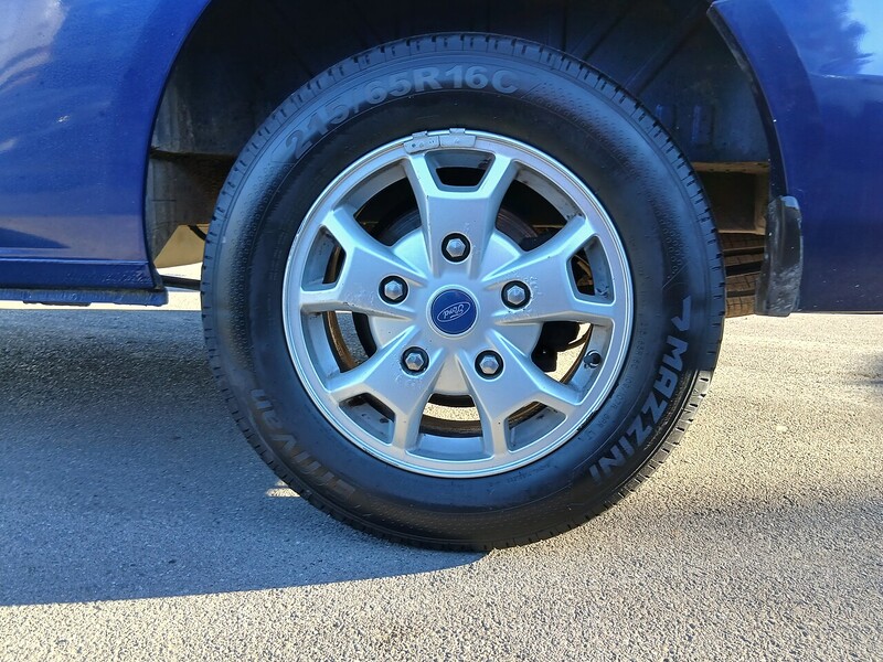 Ford 2.2 TDCi 290 Limited Panel Van 5dr Diesel Manual L2 H1 (186 g/km, 123 bhp)