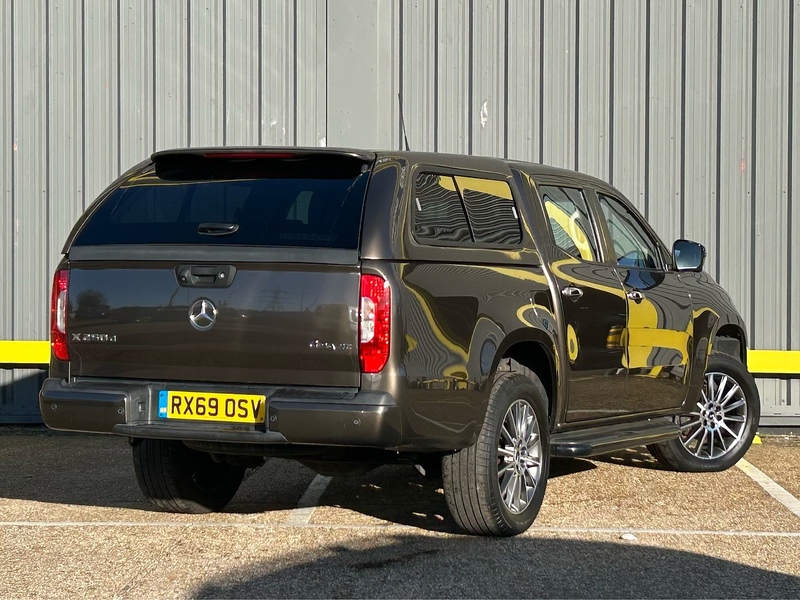 Mercedes-Benz 2.3 CDI Progressive Pickup Double Cab 4dr Diesel Auto 4MATIC Euro 6 (190 ps)